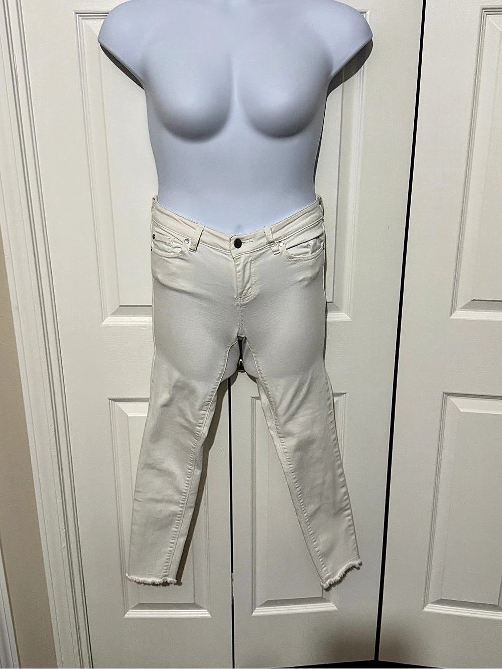 Vince Camuto Fray Hem Skinny Jeans White Waist 26/2